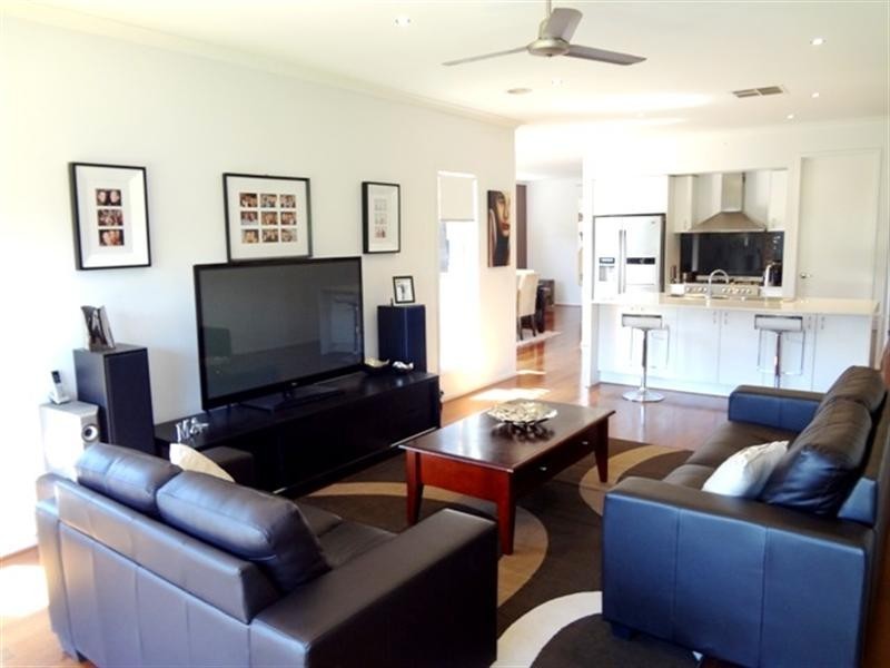 10 Rockfield Street, Epping VIC 3076