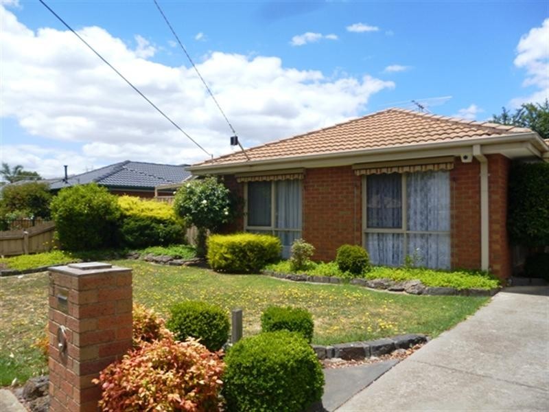54 Meadow Glen Drive, Epping VIC 3076