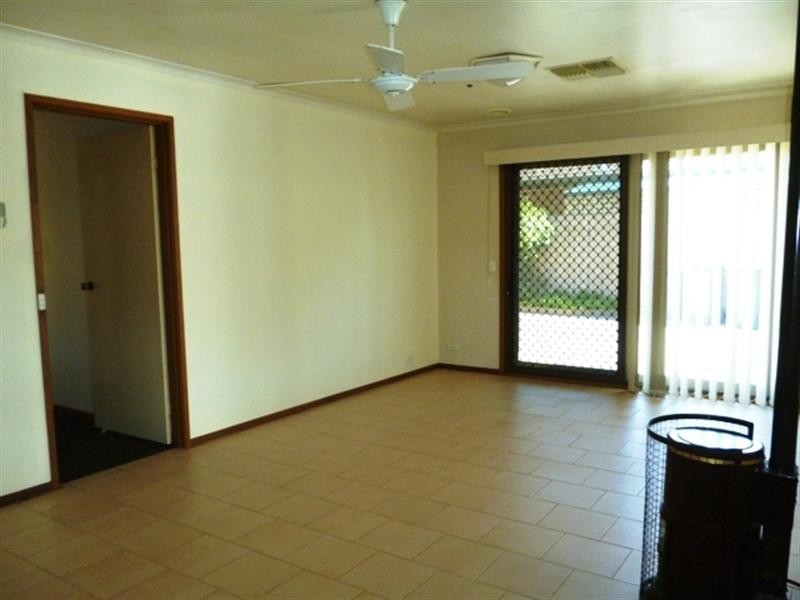 54 Meadow Glen Drive, Epping VIC 3076