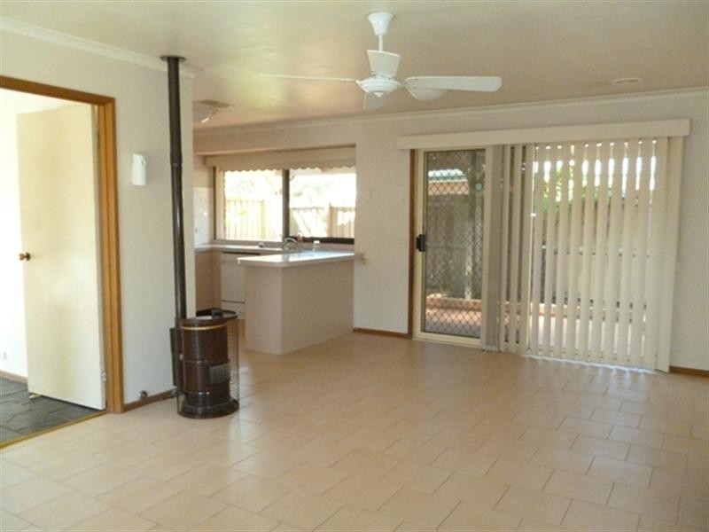 54 Meadow Glen Drive, Epping VIC 3076