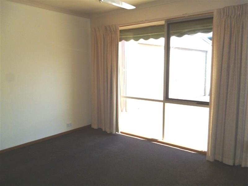 54 Meadow Glen Drive, Epping VIC 3076
