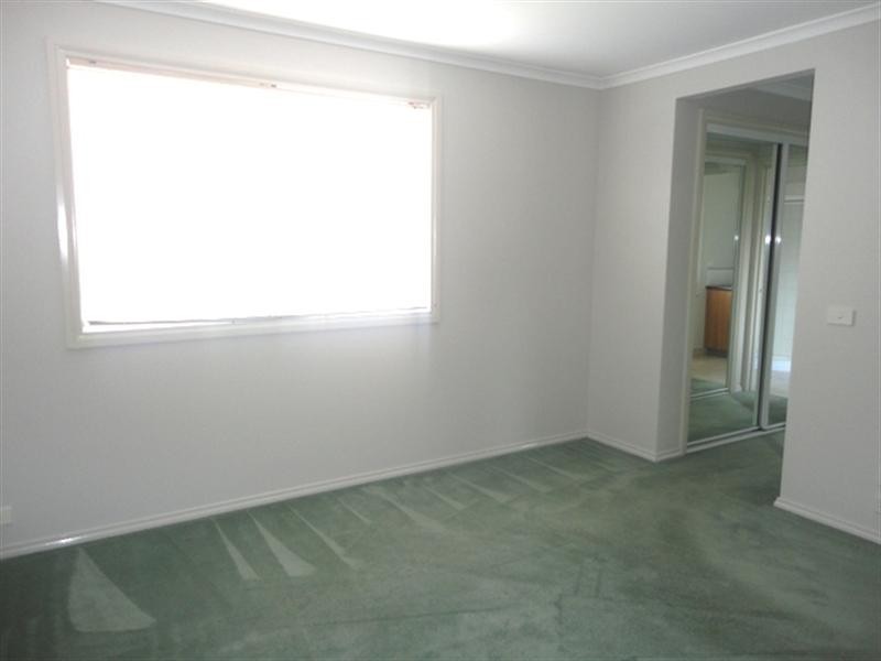 4 Redbark Hill Circuit, South Morang VIC 3752