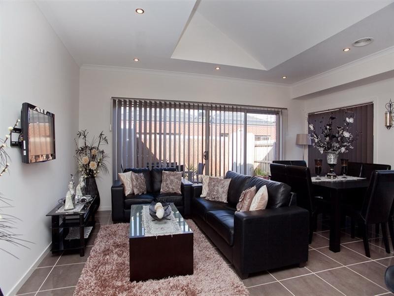 3B Fitzgerald Drive, South Morang VIC 3752