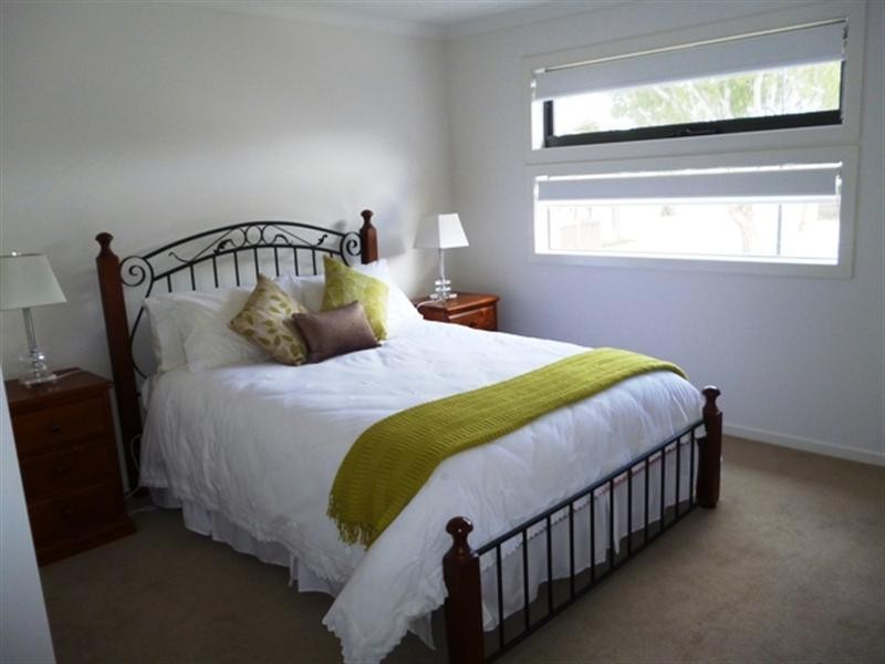 5 Pin Oak Mews, Epping VIC 3076