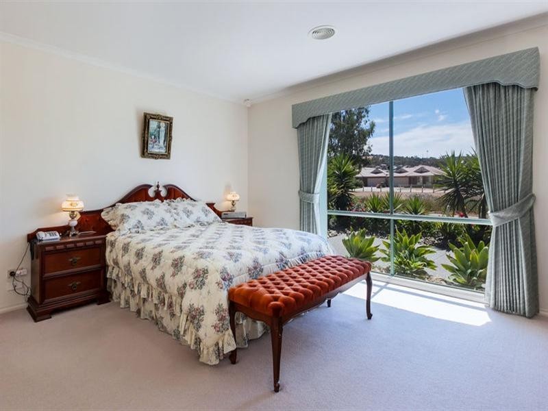 11 Axa Way, South Morang VIC 3752