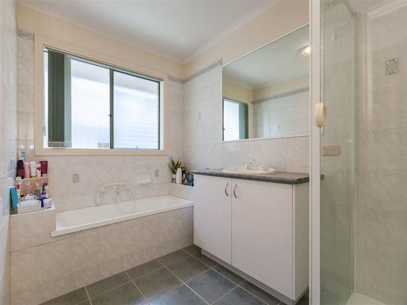 11 Axa Way, South Morang VIC 3752