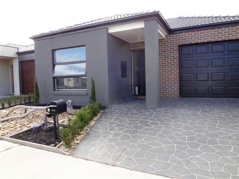 21 Fermont Avenue, Craigieburn VIC 3064