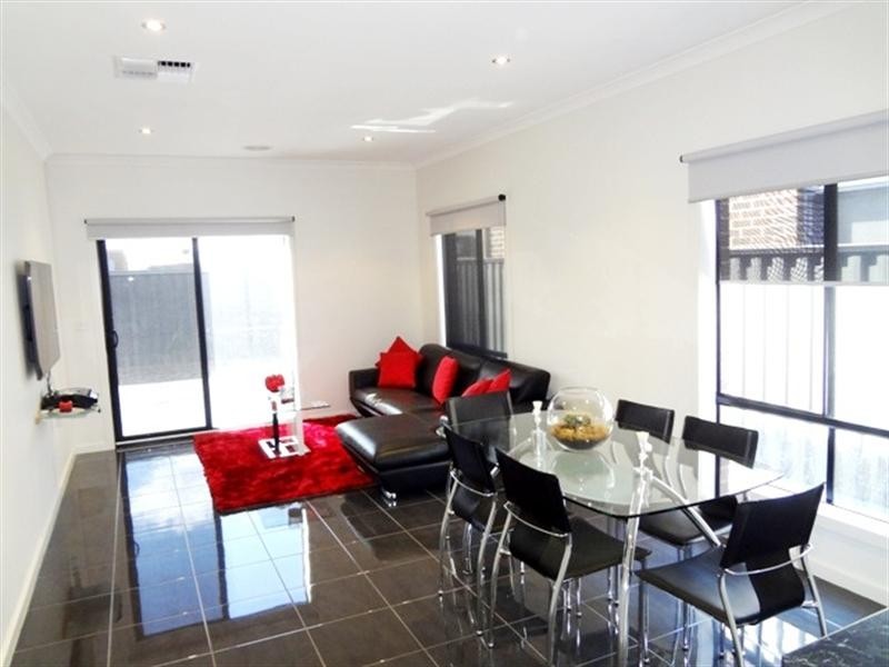 21 Fermont Avenue, Craigieburn VIC 3064