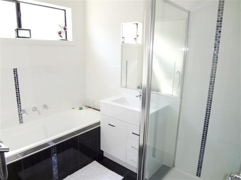 21 Fermont Avenue, Craigieburn VIC 3064