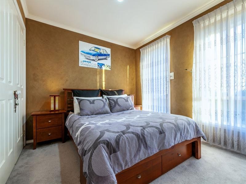 20 Kinlora Avenue, Epping VIC 3076