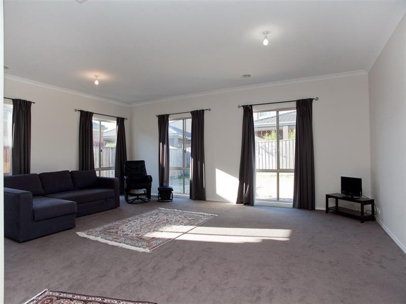 11 Mediterranean Way, Epping VIC 3076