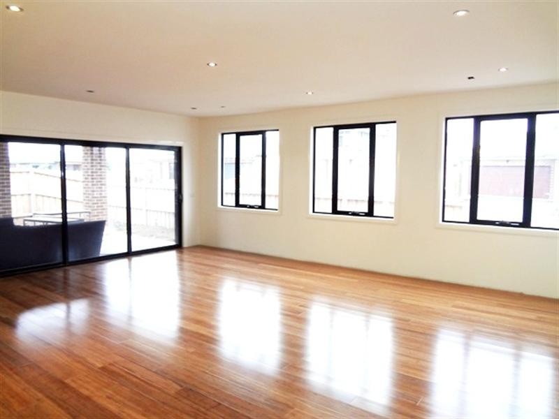 13 Radman Street, Epping VIC 3076