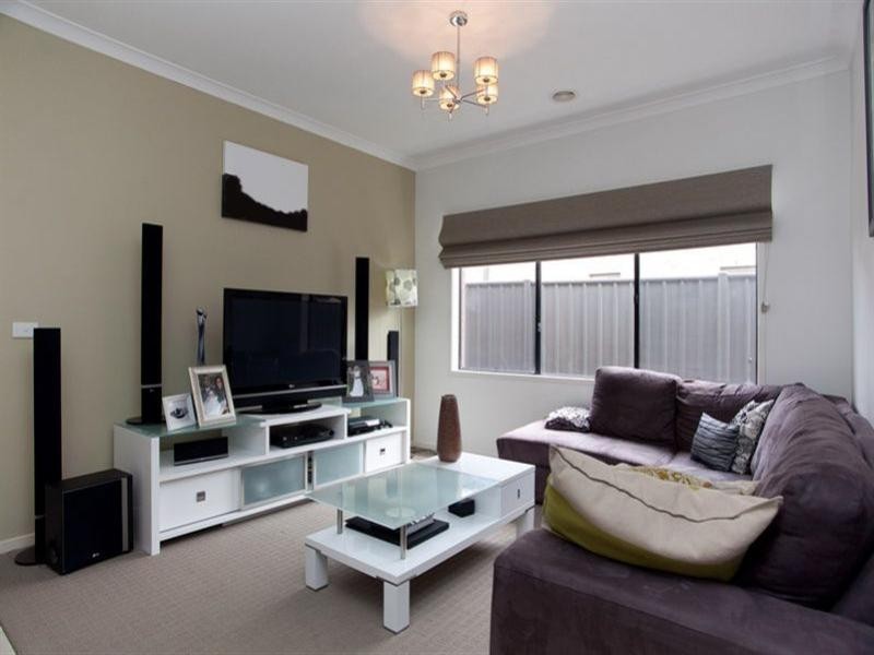 15 Paisley Crescent, Mernda VIC 3754