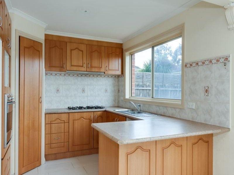 6 Romina Way, South Morang VIC 3752