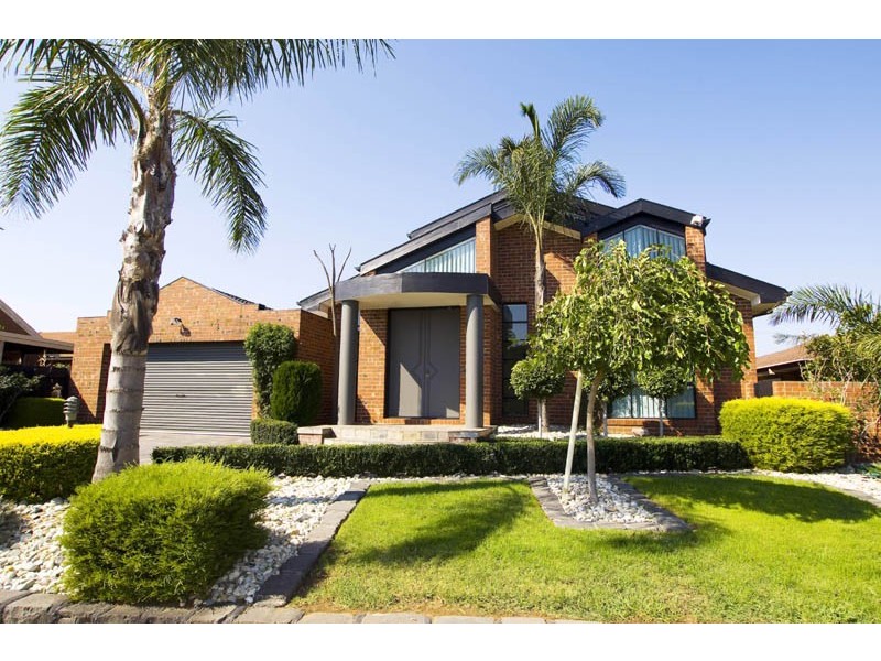 2 Somers Close, Mill Park VIC 3082