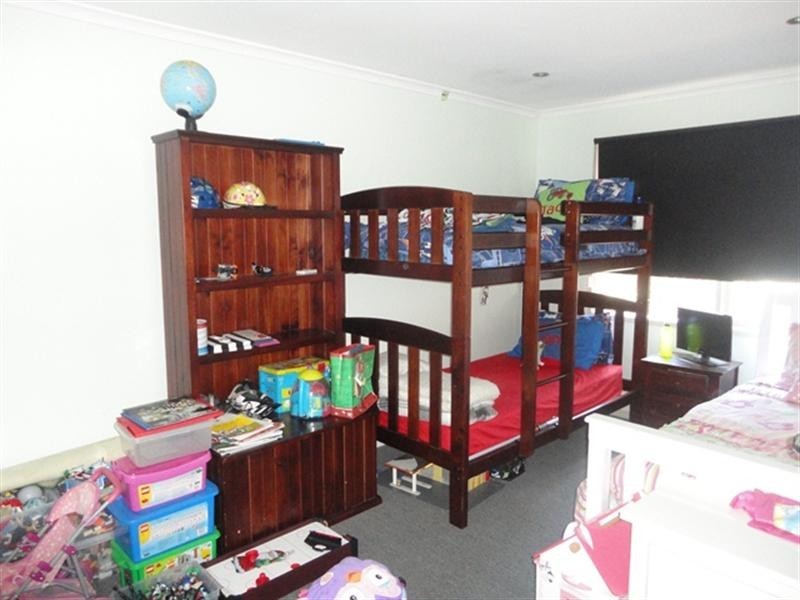 2/8 Patterson Crescent, Greensborough VIC 3088