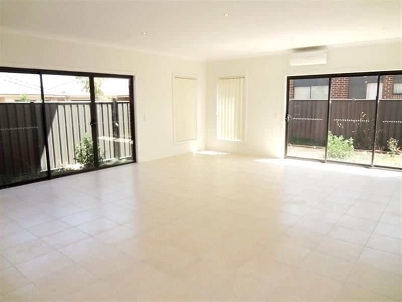 5 Densham Way, Craigieburn VIC 3064