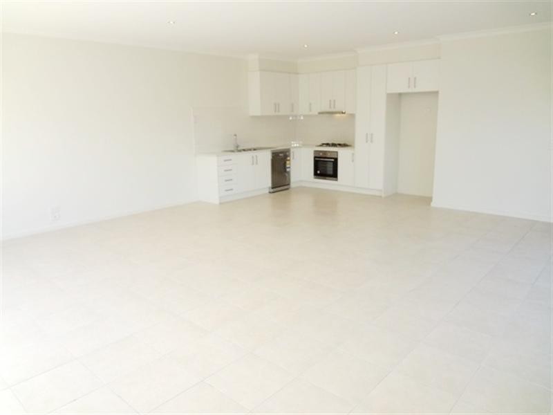 5 Densham Way, Craigieburn VIC 3064