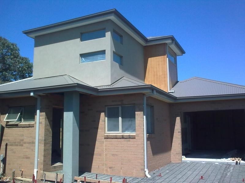 2 + 3/37 Middle Road, Maribyrnong VIC 3032