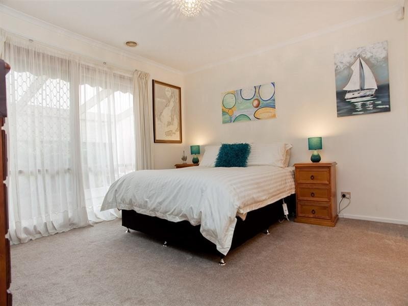 13 Longwood Drive, Epping VIC 3076