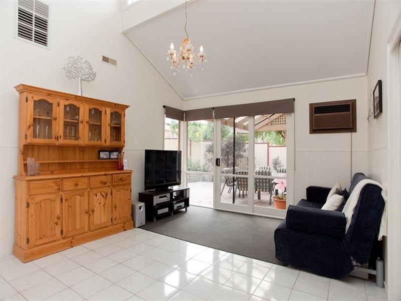 13 Longwood Drive, Epping VIC 3076