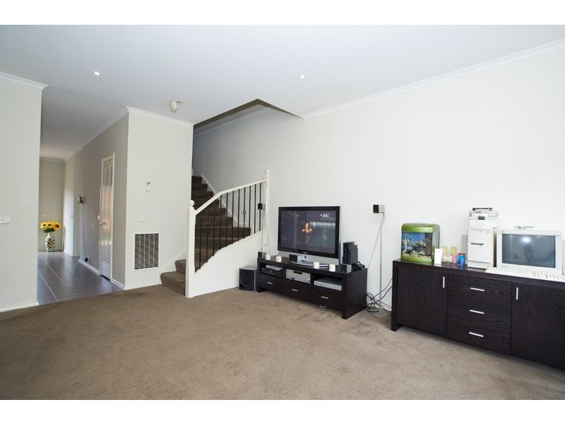 14 Newell Street, South Morang VIC 3752
