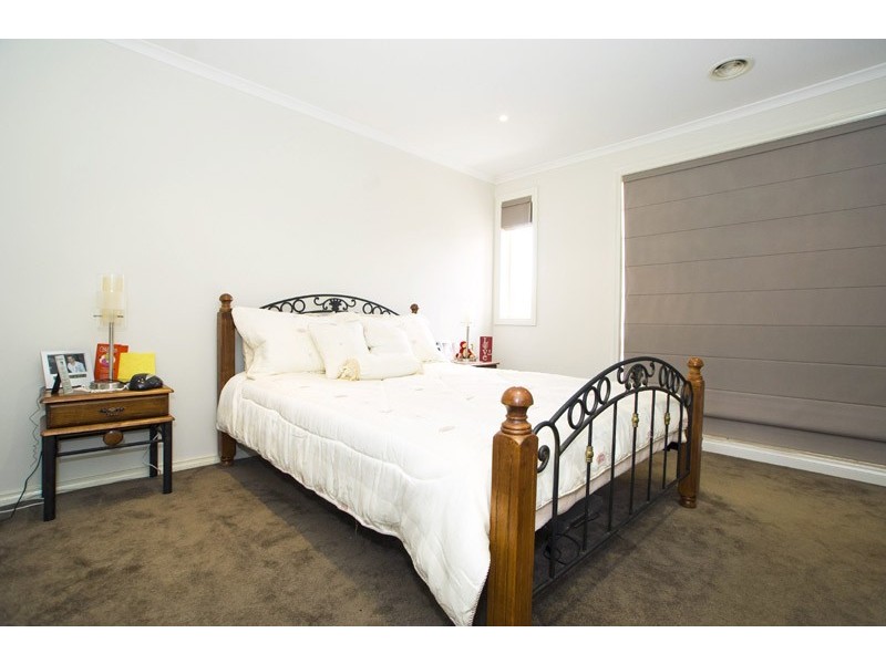14 Newell Street, South Morang VIC 3752