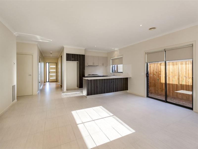 42 Mosaic Drive, Lalor VIC 3075