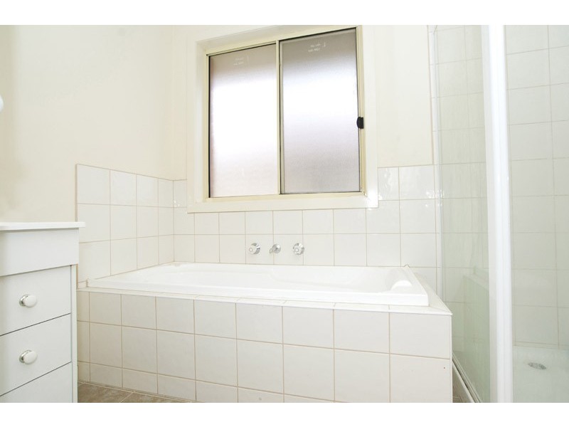 19 Pace Circuit, South Morang VIC 3752