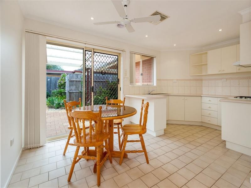 1/10 Cabot Drive, Epping VIC 3076