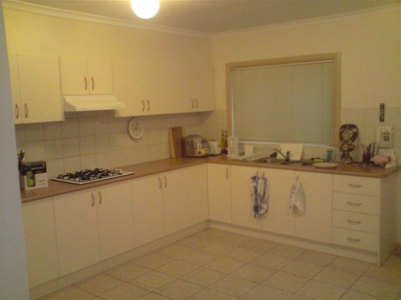 2/11 Belmont Street, Preston West VIC 3072