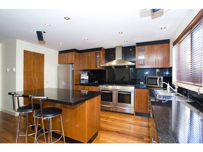 19 Vista Way, South Morang VIC 3752