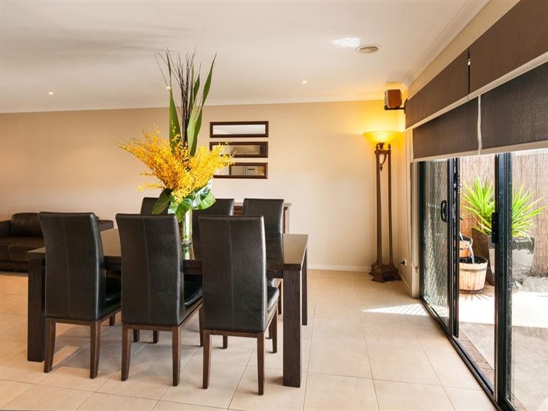 27 Shaftesbury Drive, Epping VIC 3076