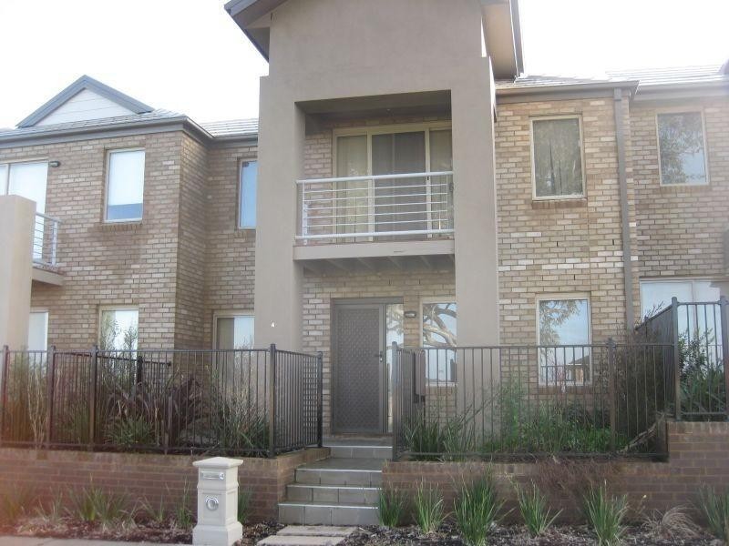 4 Cadiz Walk, Epping VIC 3076