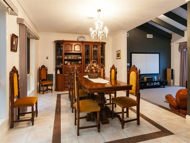 92 Greenvale Drive, Greenvale VIC 3059