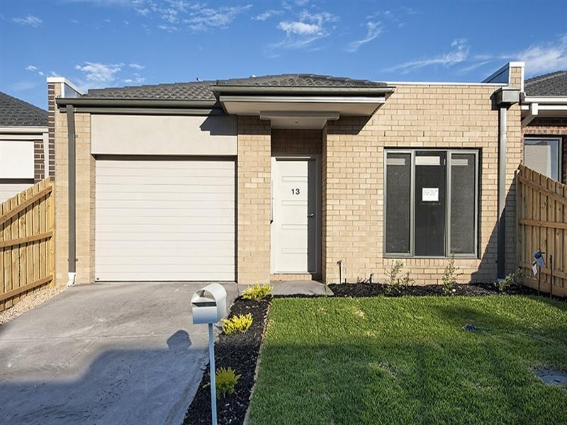 17 Oriano Road, Epping VIC 3076