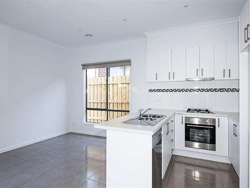 17 Oriano Road, Epping VIC 3076