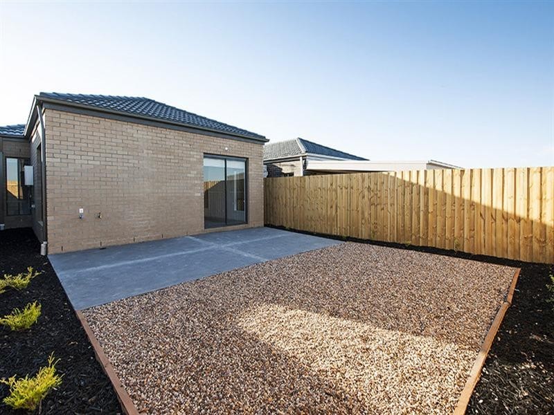17 Oriano Road, Epping VIC 3076
