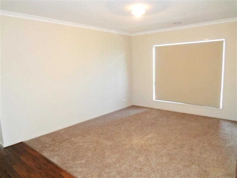 34 Saltlake Boulevard, Wollert VIC 3750