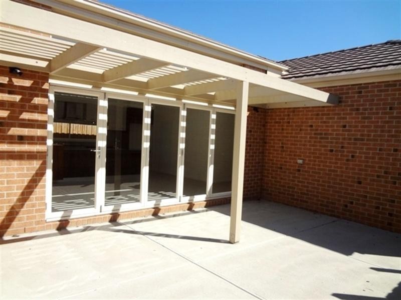 8 Efficient Street, Epping VIC 3076