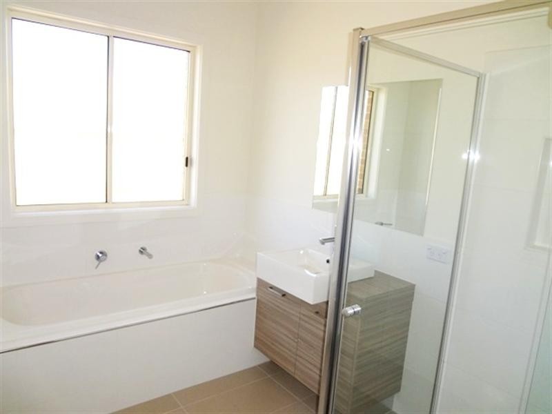 8 Efficient Street, Epping VIC 3076