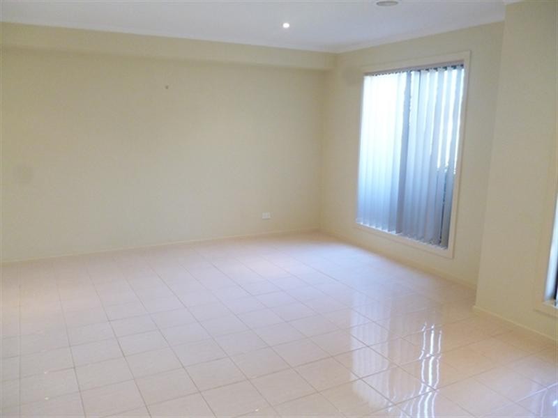 7 Knoll Walk, Epping VIC 3076