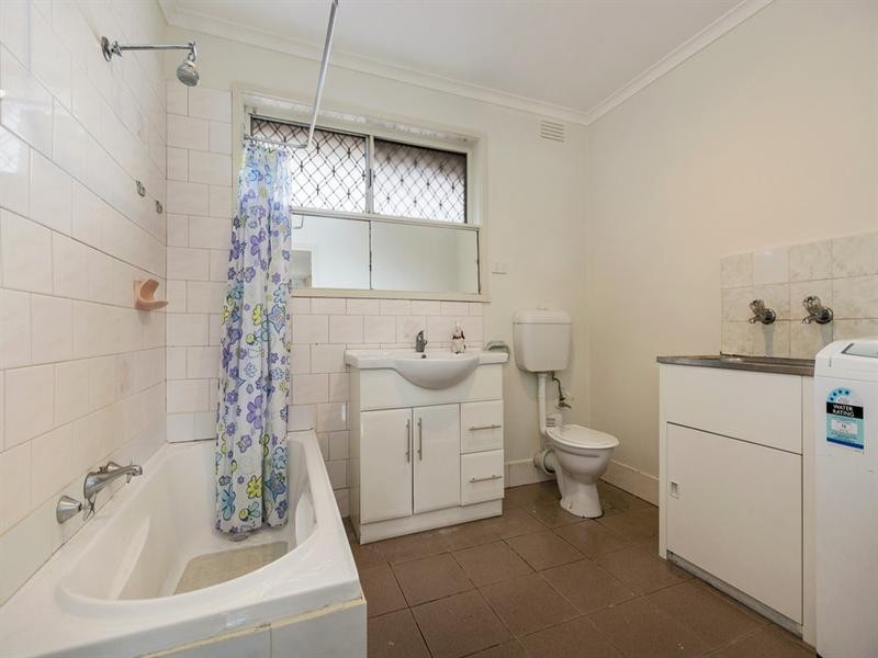 1/10 Mackey Street, Lalor VIC 3075