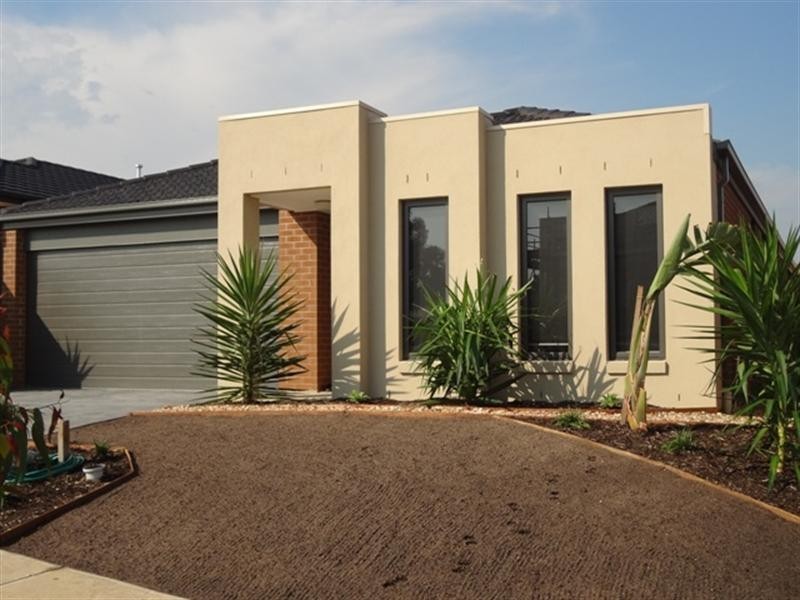 5 Dunraven Crescent, Doreen VIC 3754