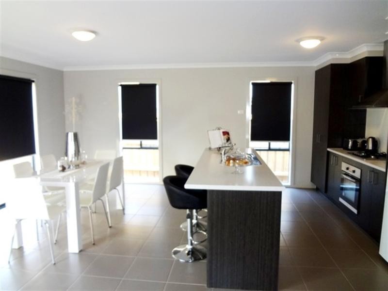 5 Dunraven Crescent, Doreen VIC 3754