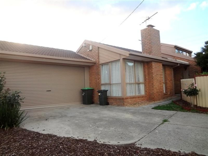 13 Longwood Drive, Epping VIC 3076
