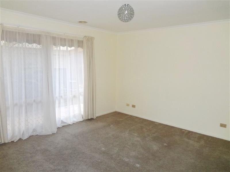 13 Longwood Drive, Epping VIC 3076