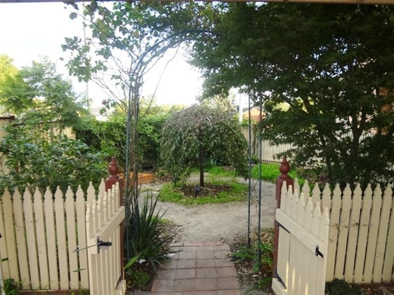 13 Longwood Drive, Epping VIC 3076