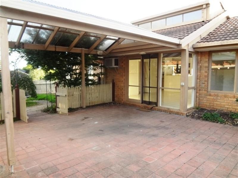 13 Longwood Drive, Epping VIC 3076