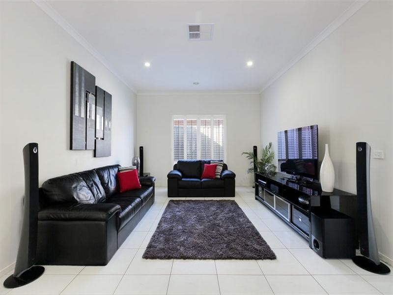 24 Mabel Street, Doreen VIC 3754